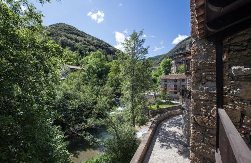 Beget House | Family-Friendly Retreat at Can Criach - Rated 8.8/10!