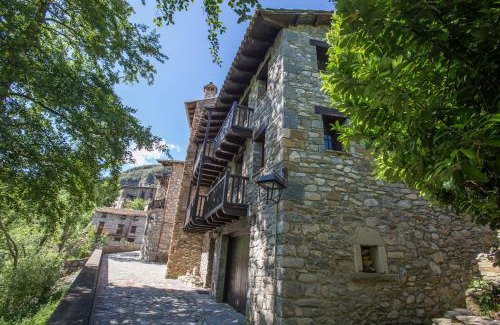 Beget House | Family-Friendly Retreat at Can Criach - Rated 8.8/10!
