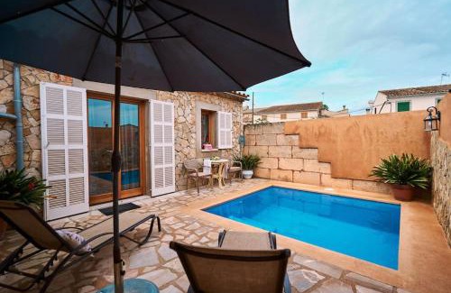 Vilafranca de Bonany House | Discover Can Diego: 4-Star Hotel with Pool & Top Reviews
