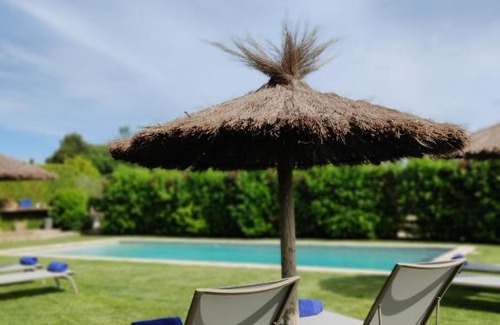 Viladamat Hotel | Discover Can Dispès Hotel Rural: A 4-Star Pet-Friendly Retreat