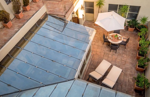 Palafrugell Apartment | Cozy Beachside Apartment in Historic 18th Century Building