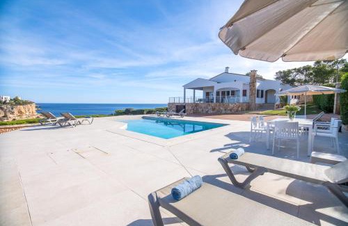 Cala Santany Villa | Experience Can Ferrando de Es Pontas with Pool & Family Fun