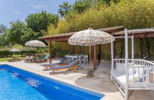 Cruilles Monells I Sant Sadurn House | Relax at Can Font de Muntanya Turisme Rural - 4 Stars, Pool