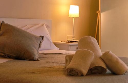 Mollo Apartment | Discover Can Geneta: Pet-Friendly Retreat with Breakfast