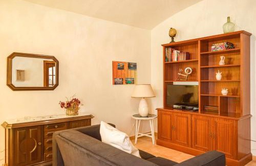 Banyoles House | Ideal Getaway: Can Janot Casa with Garden near Lake Banyoles