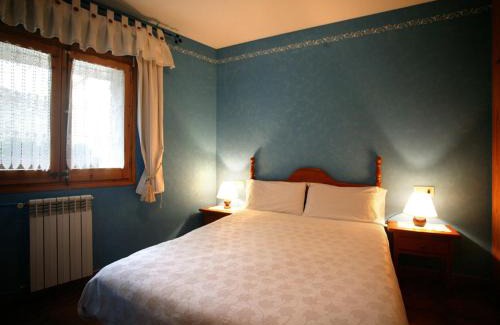 Pardines House | Discover Can Janpere I: Pet-Friendly Haven with 9.1 Rating