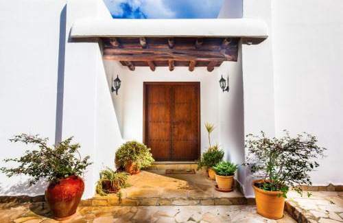 Santa Eulalia del Rio Villa | Family-Friendly Retreat at Can Macia – 4-Star Rated Stay