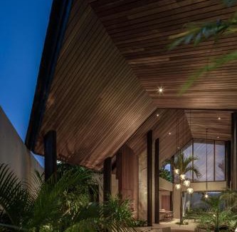 Umalas Villa | Relax at Can Maestro with Inviting Pool Amenities