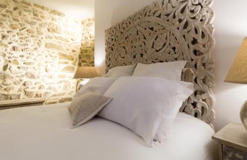 Torroella de Montgri Villa | Seaside Retreat at Can Martí Sistachrentals - 4-Star Comfort