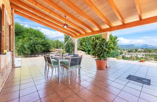 Marratxinet Villa | Relax at Can Mirló: Family-Friendly Retreat with Pool