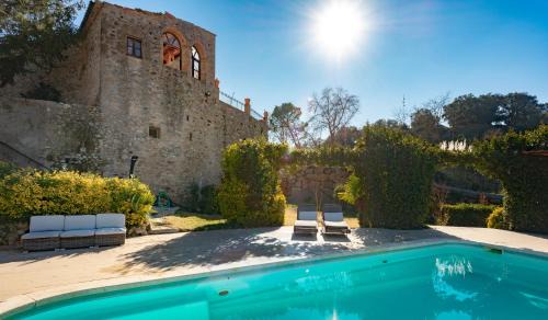 Vilademuls House | Experience Can Moresch: Oceanfront Retreat with Spa & Pool