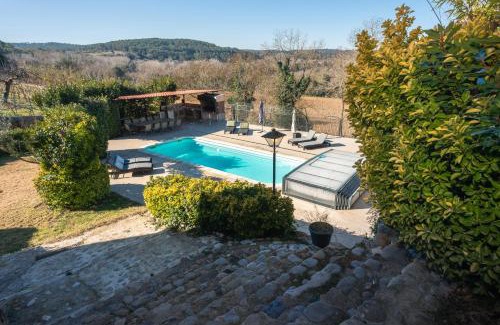 Vilademuls House | Experience Can Moresch: Oceanfront Retreat with Spa & Pool