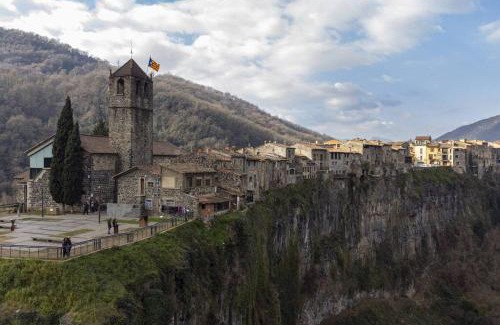 Beguda House | Exceptional Can Mosqueroles in Castellfollit de la Roca
