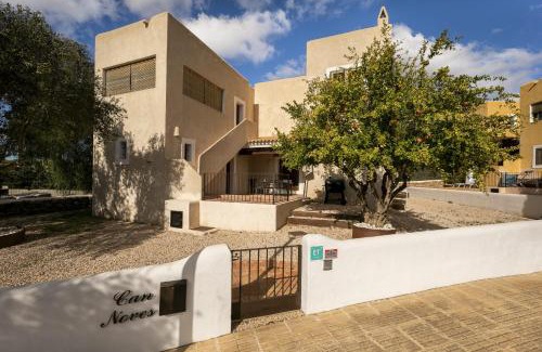Sant Francesc Xavier Villa | Explore Can Noves - Elegant 3 Suite Villa for Families