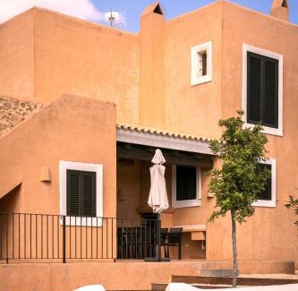 Sant Francesc Xavier Villa | Discover CAN NOVES: Pet-Friendly Villa with 4 Suites
