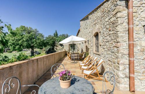 Agullana Villa | Discover Can Palau: Pet-Friendly 4-Star Retreat with Pool