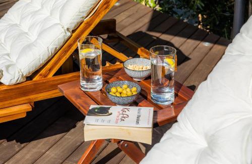 Betlem de Marina House | Discover Can Petit Estel: 4-Star Poolside Retreat