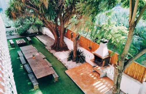 Sant Cebria de Vallalta House | Discover Can Plana de Baix: Pet-Friendly with Pool & Kitchen