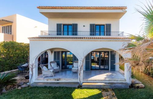 Urbanizacion S'Estanyol House | Discover Can Popi: A 4-Star Retreat with a 9/10 Rating