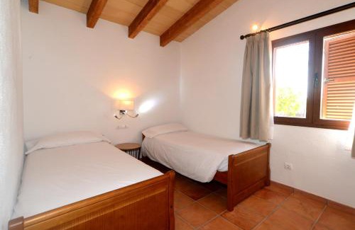 Lloret de Vistalegre House | Can Porretí Agroturisme: Oceanfront Retreat with Pool