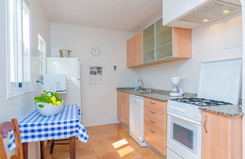 Porreres House | Relaxing Can Salas Apartment with Terrace & Free WiFi