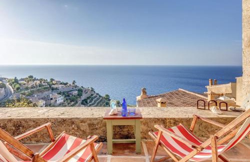 Banyalbufar House | Discover Can Sans: 4-Star Retreat for Families and Pets
