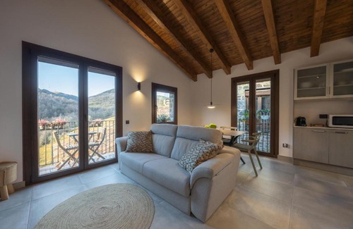 Vilallonga de Ter Ski Chalet | Discover Can Sunyer: Pet-Friendly Retreat with 9.7 Rating