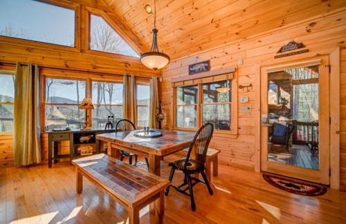 Morganton House | Experience Can't Bear To Leave: Pet-Friendly Getaway