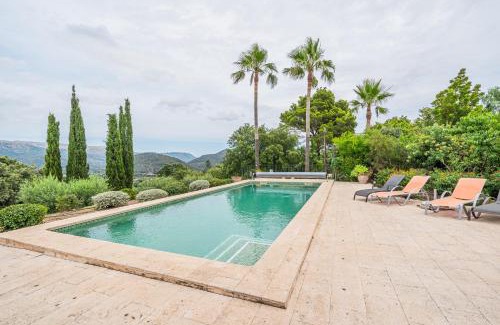 Campanet Villa | Relax at Can Tia: Family-Friendly with Pool & Kitchen