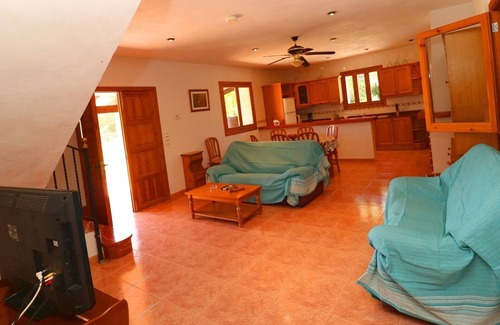 Campos Villa | Exclusive Can Toni: Private Pool & Free WiFi Awaits You