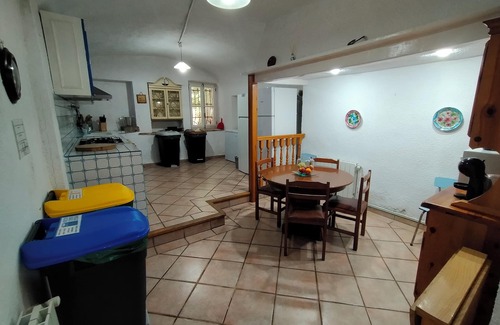 Riudarenes Cottage | Discover Can Torrelles: A Pet-Friendly Retreat for Groups