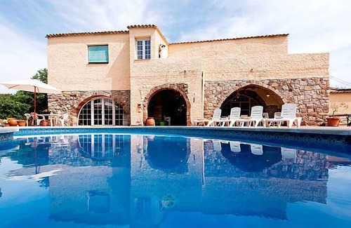 Viladecavalls House | Relaxing Retreat at Can Trullas with Private Pool & Spa