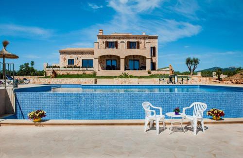 Santanyi House | Relax at Can Vadell: Family-Friendly Retreat with Pool