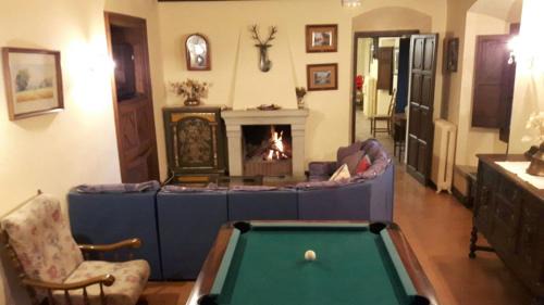 Sant Feliu de Pallerols House | Pet-Friendly Retreat at Can Ventura with Private Pool