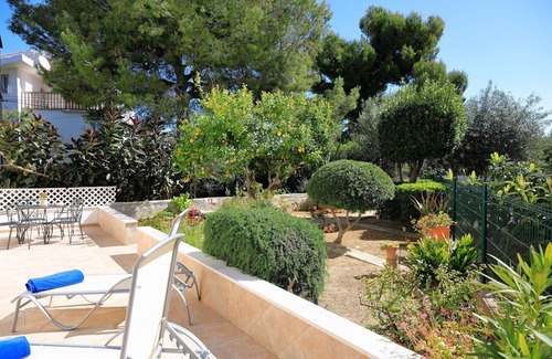 es Bacares Ski Chalet | Experience Can Xim 080: Beachside Bliss with Pool & Garden