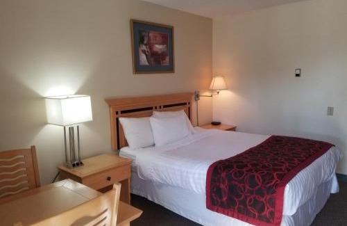 Cache Creek Hotel | Budget-Friendly Canada's Best Value Desert Inn & Suites