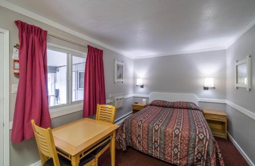 Cache Creek Hotel | Budget-Friendly Canada's Best Value Desert Inn & Suites