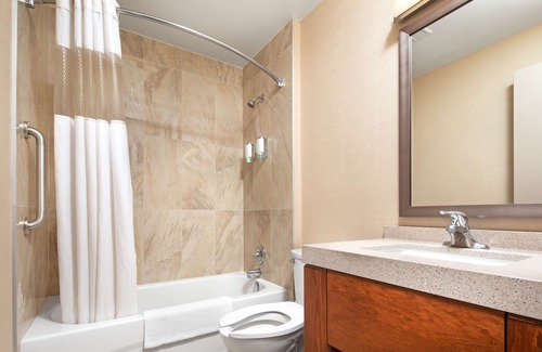 Richmond Hill Hotel | Budget-Friendly Stay at Canada's Best Value Inn Richmond Hill