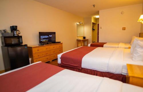 Whitehorse Hotel | Pet-Friendly Canada’s Best Value Inn - Riverview Hotel Stay