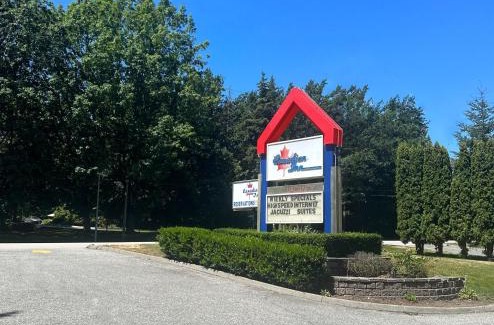 Newton Hotel | Accessible Family-Friendly Stay at Canadian Inn
