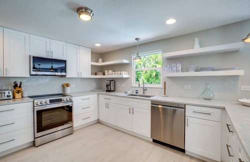 Anna Maria House | Unforgettable C-View by SeaBreeze Vacation Experience