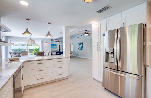 Anna Maria House | Unforgettable C-View by SeaBreeze Vacation Experience