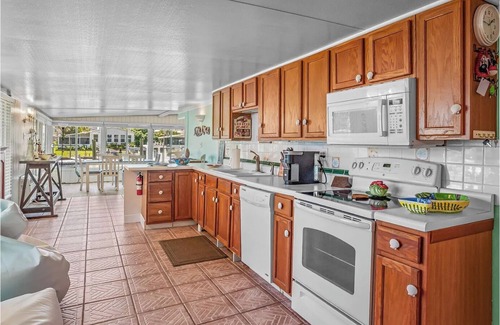 Crawfordville House | Canal-front home at Shell Point. Relax. Fish. Explore. Swim. Amazing Sunsets!