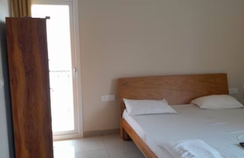 Bullawala Bed & Breakfast | Inviting Canal Home-Stay: Family-Friendly Getaway Awaits