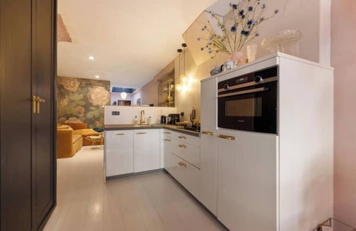 Canal Ring Apartment | Canal house Egelantiersgracht ground floor+garden