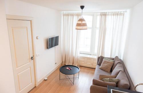 Jordaan Bed & Breakfast | Cozy 2 Bedroom Apartment with Canal View and Spa Access