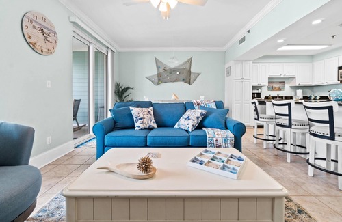 Mexico Beach Condo | Cozy Condo with Pool and Ocean View Steps from the Beach
