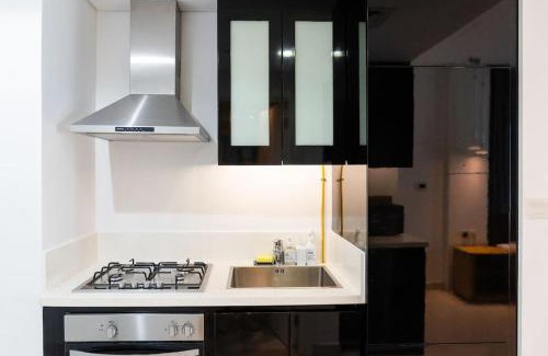 Downtown Dubai Apartment | Canal View Hotel Studio with Family-Friendly Amenities