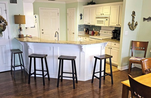 Key Allegro House | Experience Canal Views & Boat Slip on Key Allegro Today!