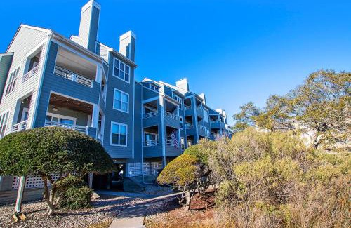 Manteo House | Canalfront Escape: Pool, Tennis & Ocean Views Await!